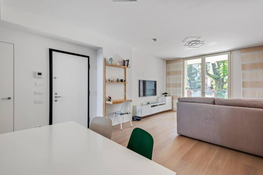 Easylife - Modern And Spacious Apt In Fiera City Life Milán Exteriér fotografie
