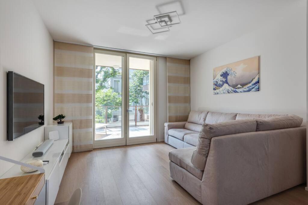 Easylife - Modern And Spacious Apt In Fiera City Life Milán Exteriér fotografie